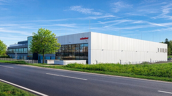 Der zweite deutsche Produktionsstandort der Schreiner Group befindet sich in Dorfen.