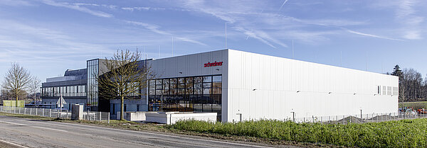 Durch den Anbau wurde der Standort Dorfen um 2.700 Quadratmeter Nutzfläche erweitert und ist für zukünftiges Wachstum gut aufgestellt.