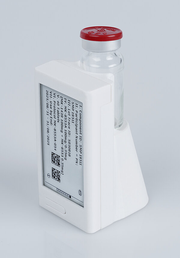 Das Digital Display Label von Schreiner MediPharm verfügt über eine digitale Anzeige, deren Inhalte in Echtzeit aktualisiert werden können – für maximale Flexibilität und Aktualität in klinischen Studien.
