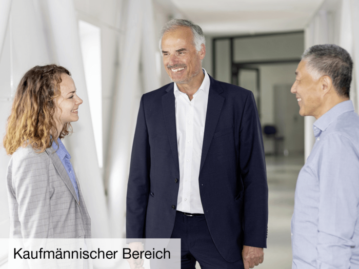 Karl Tschacha leitet bei der Schreiner Group als CFO den kaufmännischen Bereich.