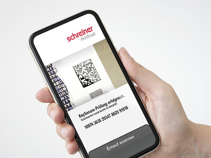 QR-Code auf einem Etikett für Logistikanwendungen