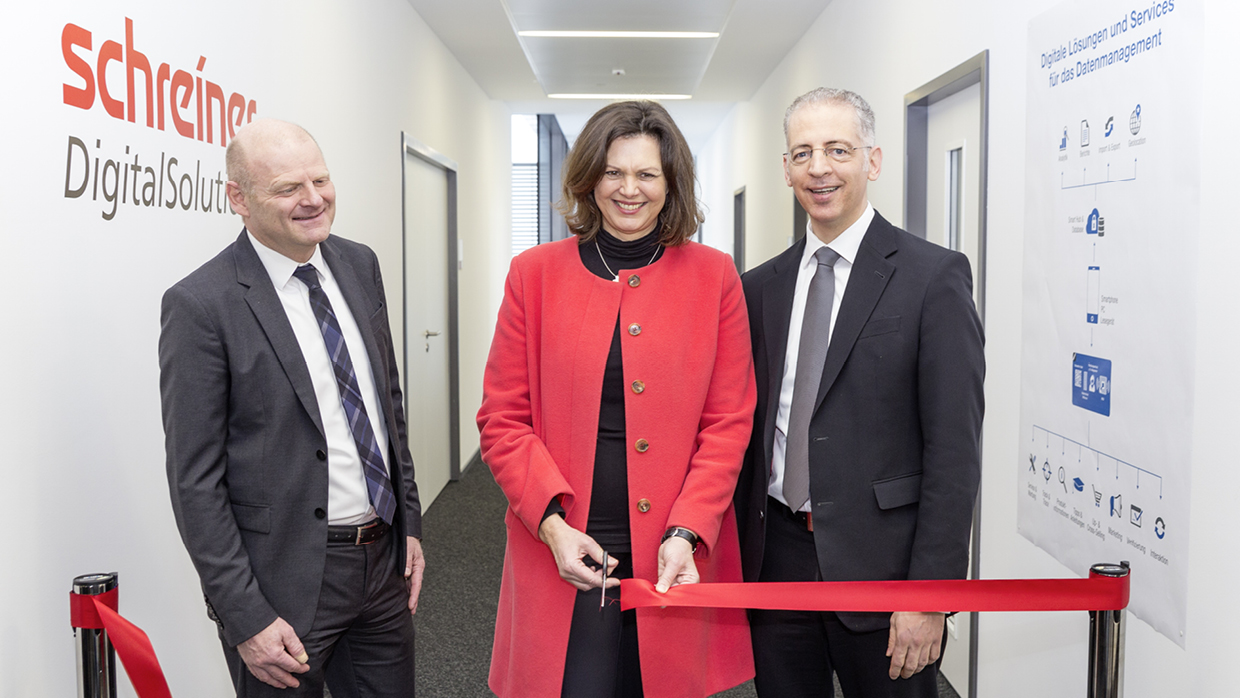 Opening of Schreiner Digital Solutions by Ilse Aigner