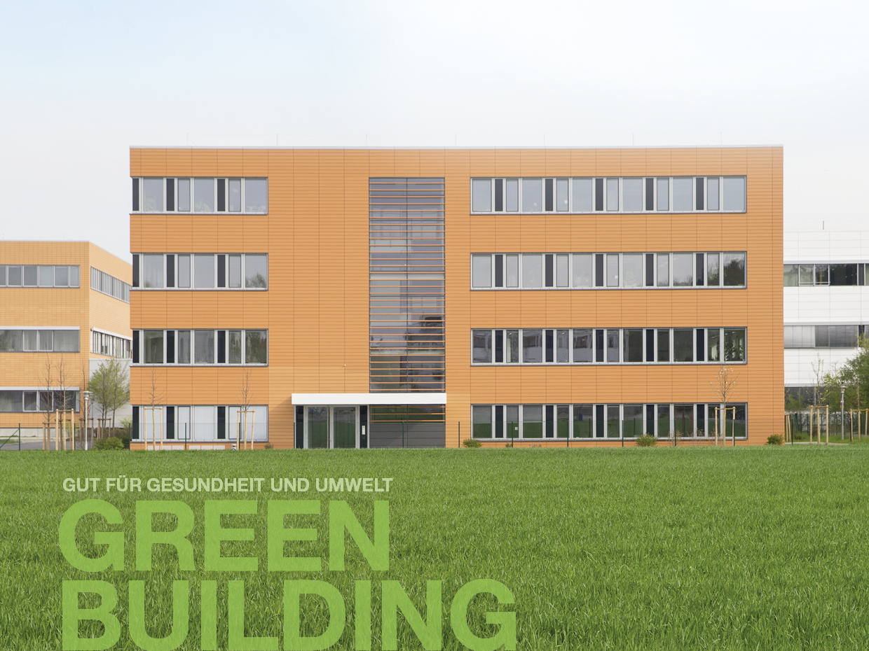 Das sechste Gebäude am Hauptsitz der Schreiner Group ist als Green Building konzipiert. 